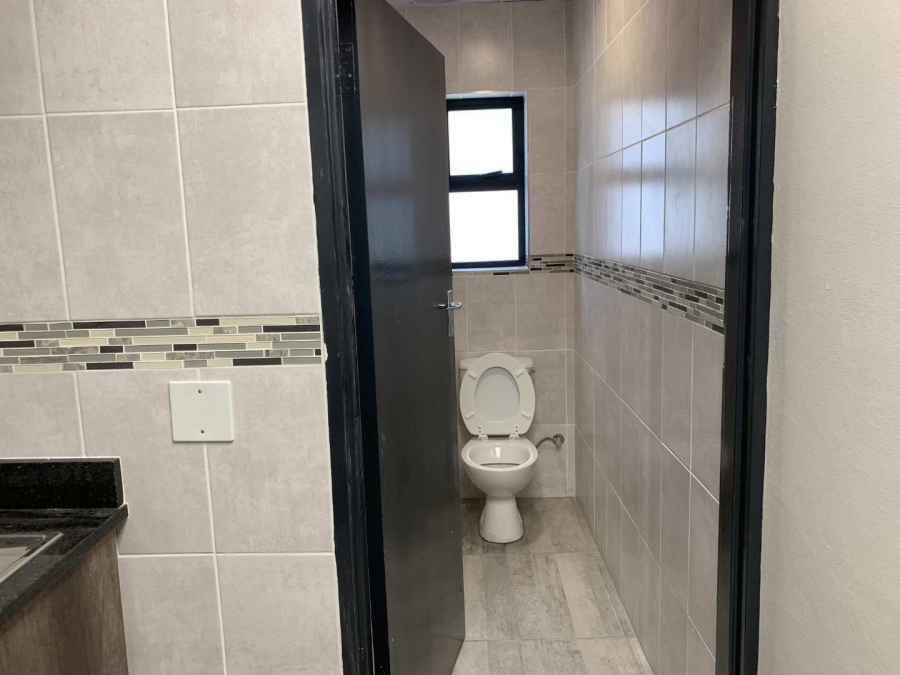 To Let commercial Property for Rent in Beaconvale Western Cape